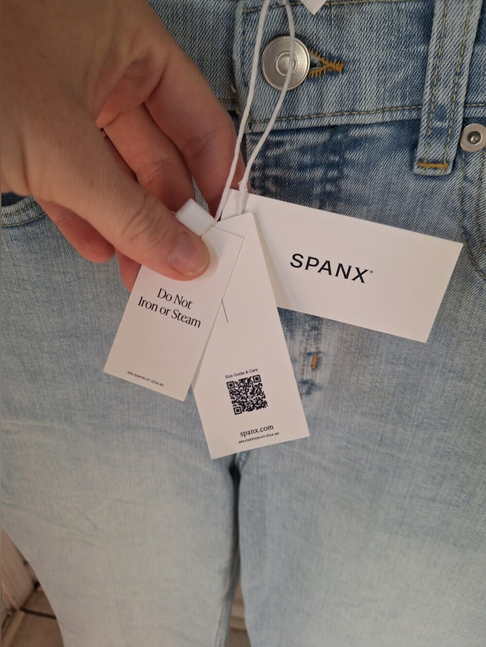 Spanx Lycra Fitsense Flare Jeans Turner Wash - Women Size 14 - Picture 8 of 11